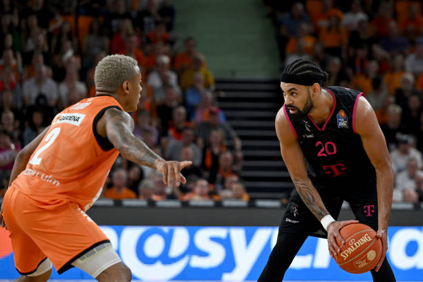 投身体育事 投身体育事