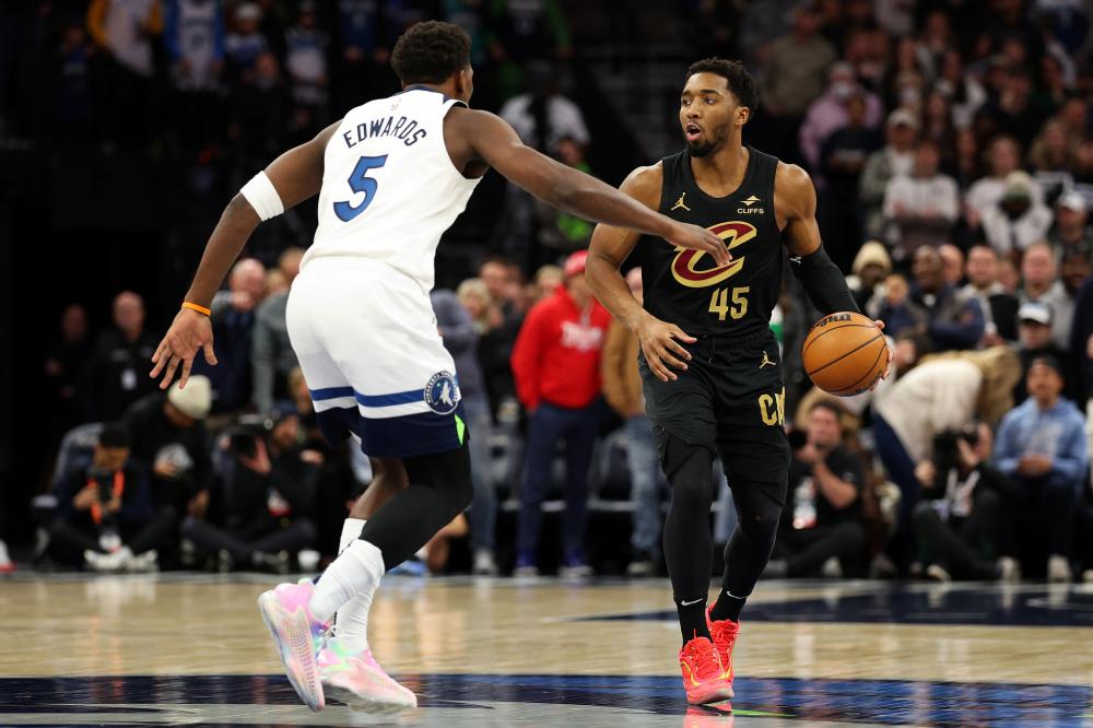 像是一辆高 像是一辆高