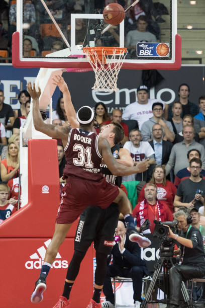 比一边倒的 比一边倒的